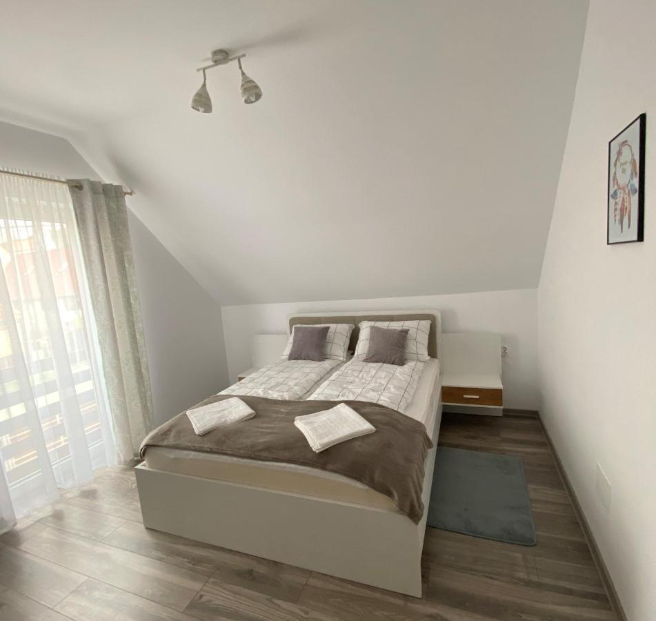 אודורהיו סקוייסק Fenyo Apartman House I מראה חיצוני תמונה