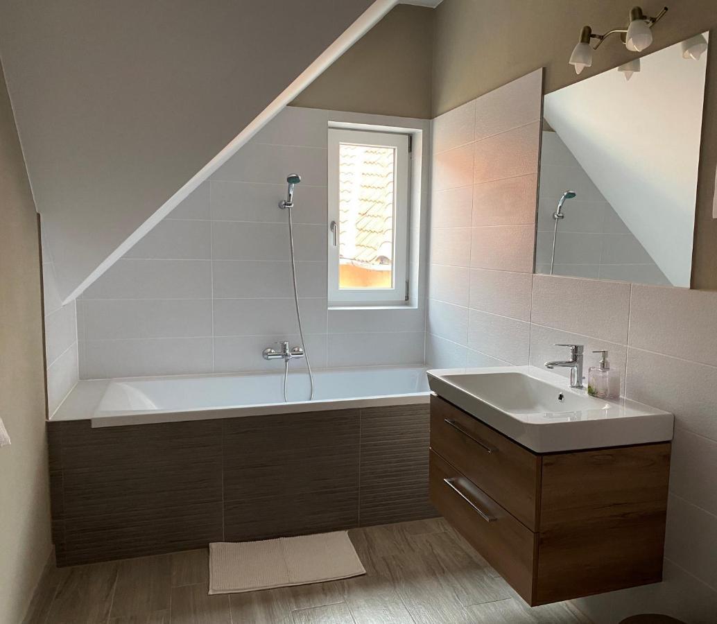 אודורהיו סקוייסק Fenyo Apartman House I מראה חיצוני תמונה